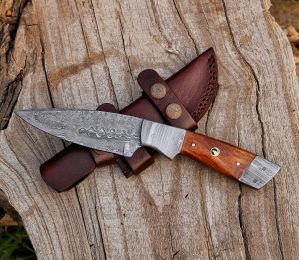 9.5" Custom Handmade Damascus Steel Hunting Skinning Knife Walnut Wood
